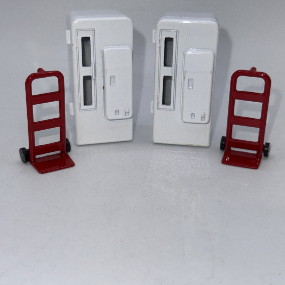 Lot (2) 1/25 Coca-Cola Coke Vending Machine Dolly Die Cast